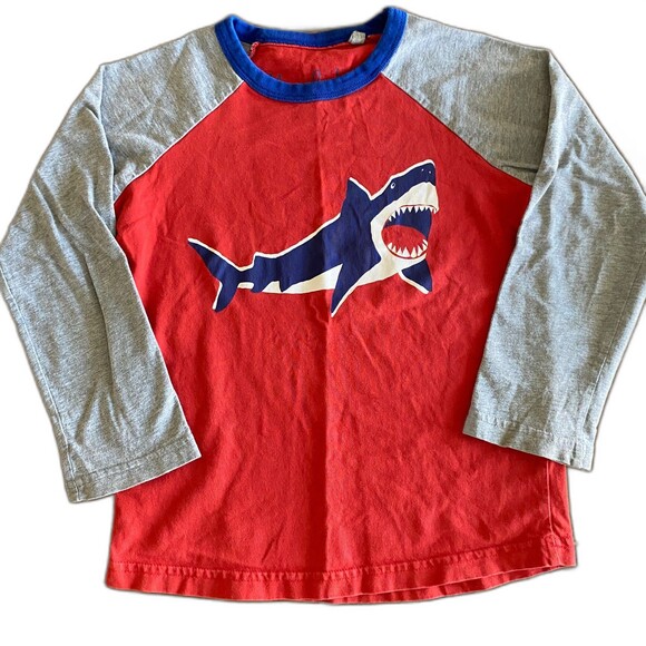 Mini Boden Red Shark Baseball Tee Boys' 4-5Y - Picture 1 of 10